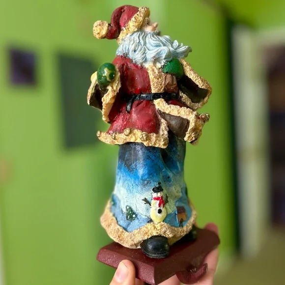 Vintage 3D Textured Christmas Rustic Santa Fireplace Decor Hanging Stocking Hook - Picture 2 of 12